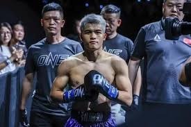 分区第六+仅三阵又何妨？奥拉朱旺就是NBA最传奇的总冠军！