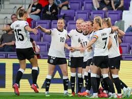 2025 赛季回顾：大谷翔平在世界大赛第 7 战的关键二垒安打，被评为该系列赛的“奠基瞬间”