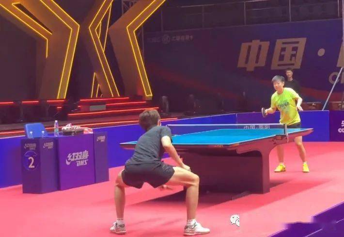 在中场的控 在中场的控